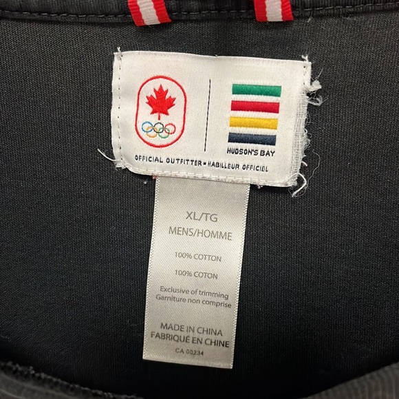 Canada Olympic shirt - Picture 3 of 3